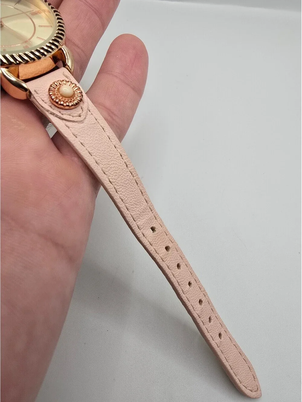 True Craft Women’s Quartz Analog Watch Gold Dial Rose Gold Case Pink Leather